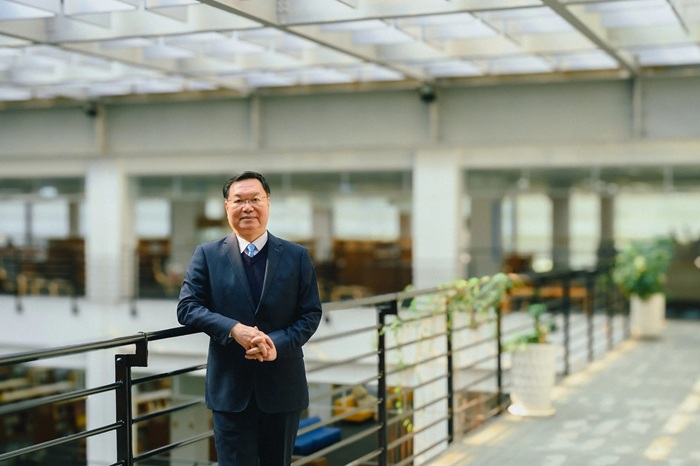 國際化不再是選項，而是必然！元智大學校長廖慶榮：打破「國際專班」藩籬，在校園內就開始跨國職場練習