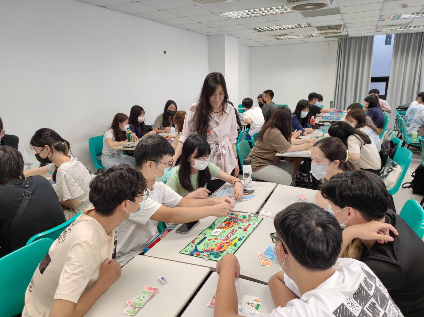 元智英語營安排桌遊課程讓同學以玩樂方式學英文