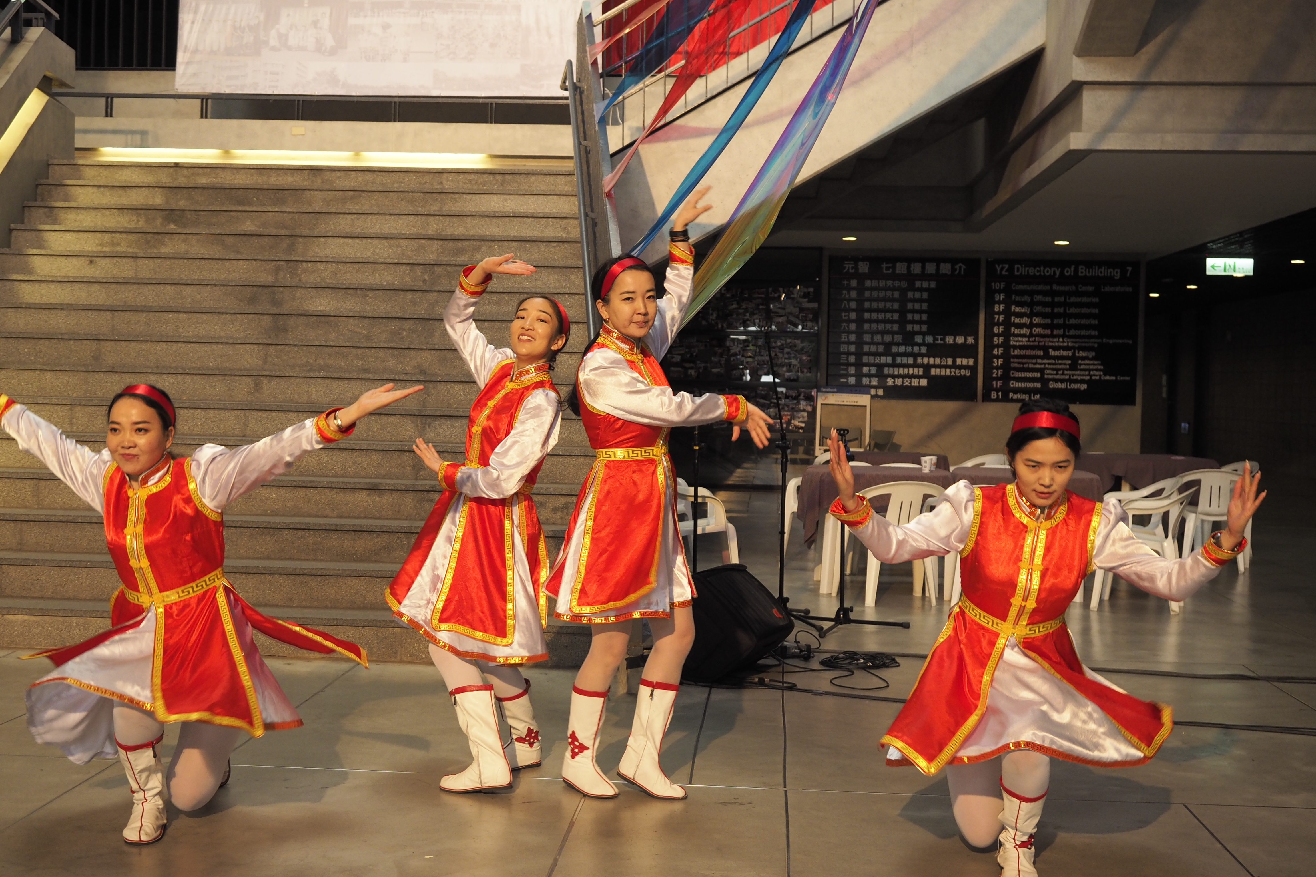蒙古舞蹈表演 4