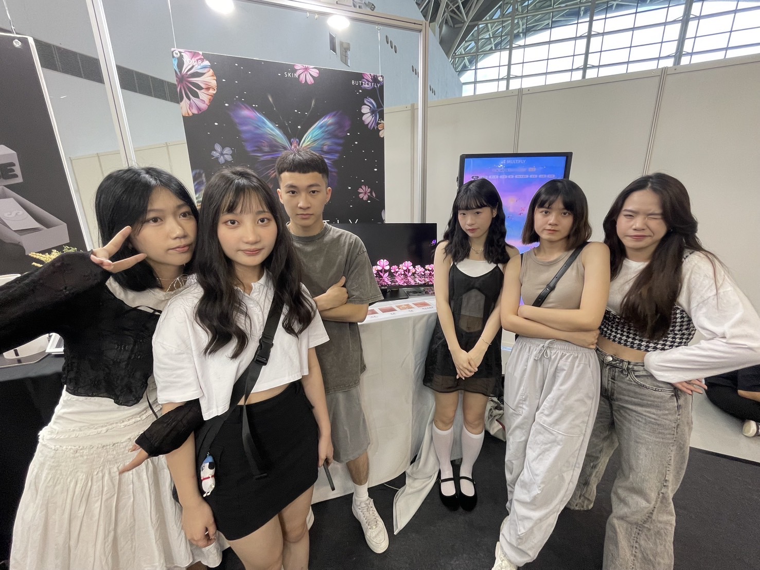 圖三MULTiFLY由詹侑庭劉羽晴林廷諭趙蔆瑄王羽茹黃宥瑄所創作.jpeg